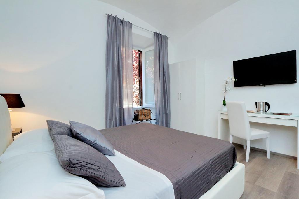 St. Peter Vatican House Apartment *