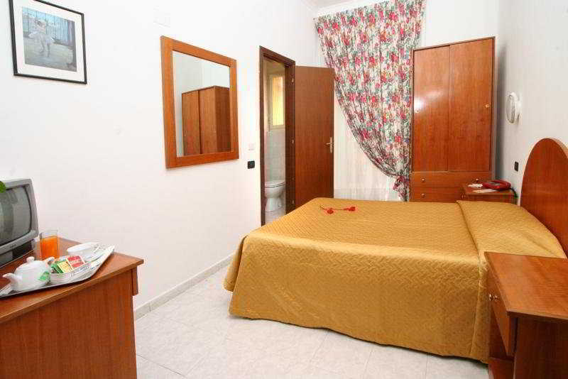 Hotel Chapter 4*