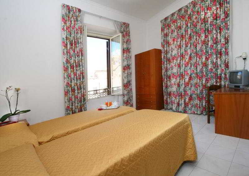 Hotel Chapter