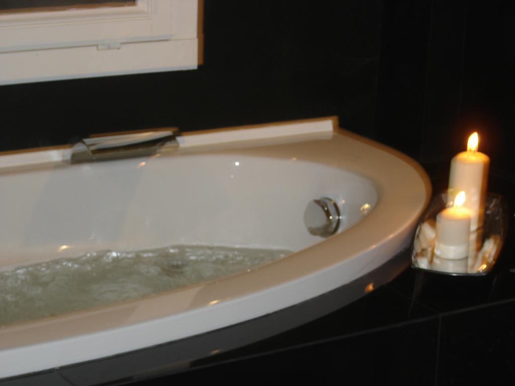 Domus Borgognona 2*