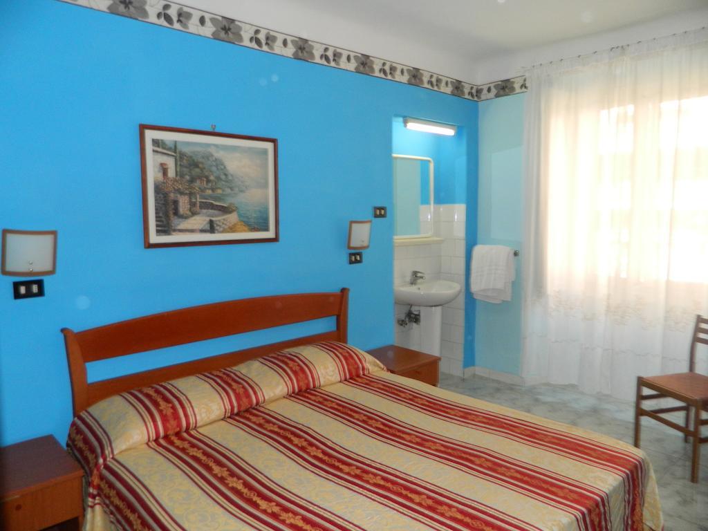 Roxena House Hotell Roma