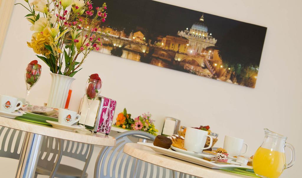 Living San Pietro Bed & Breakfast Rome