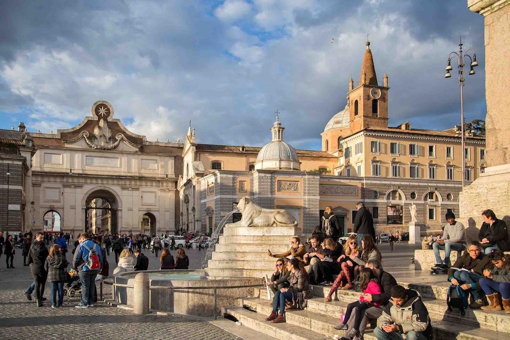 Western Astrid Roma