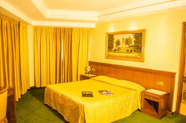 Hotel Clelia Palace