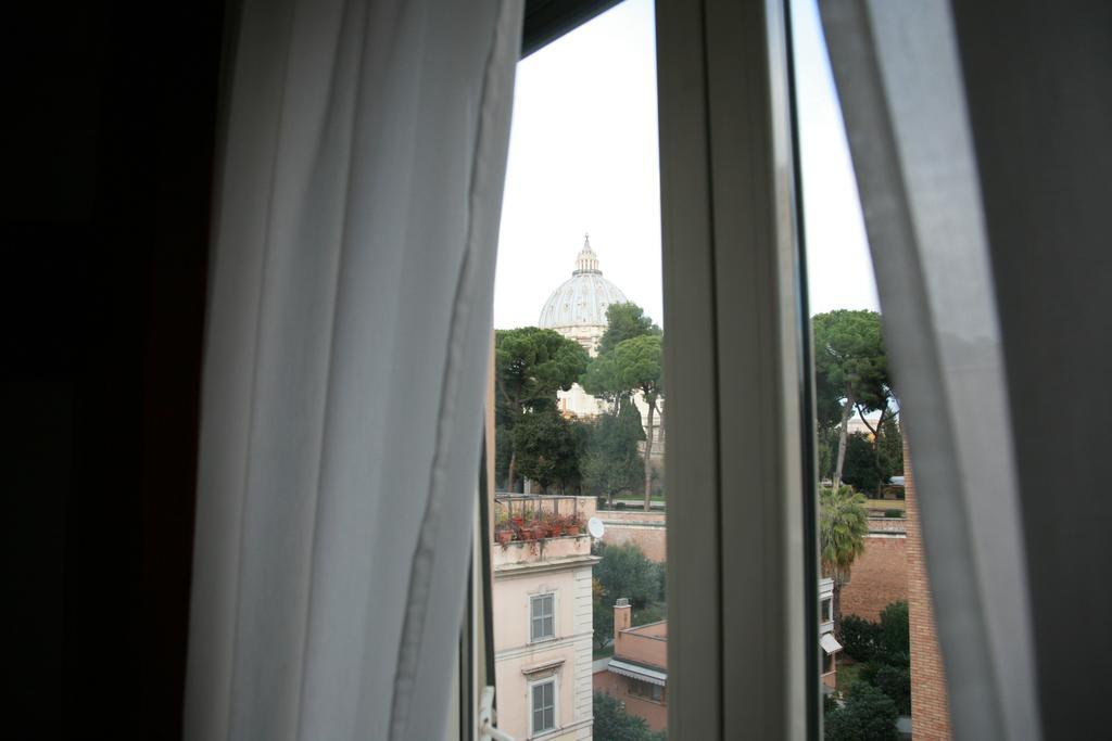 Da Maria Jose A San Pietro Roma