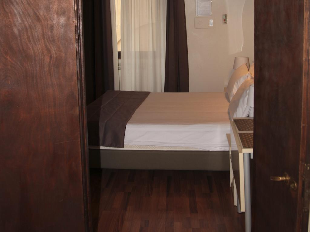 Hotel Navonapt 3*