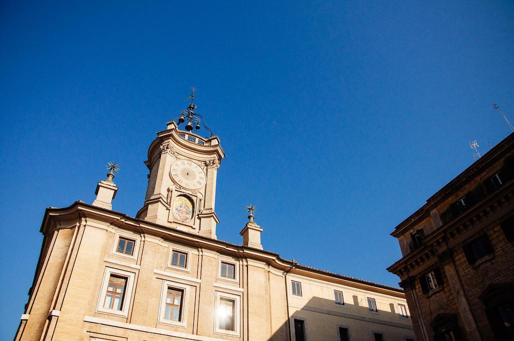 Alojamento de Acomodação e Pequeno-almoço All'orologio Roma