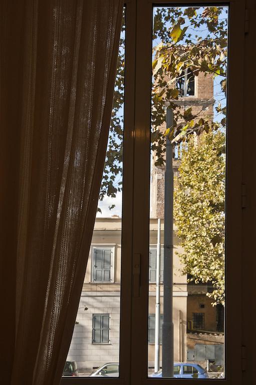Gloria'S House In Rome
