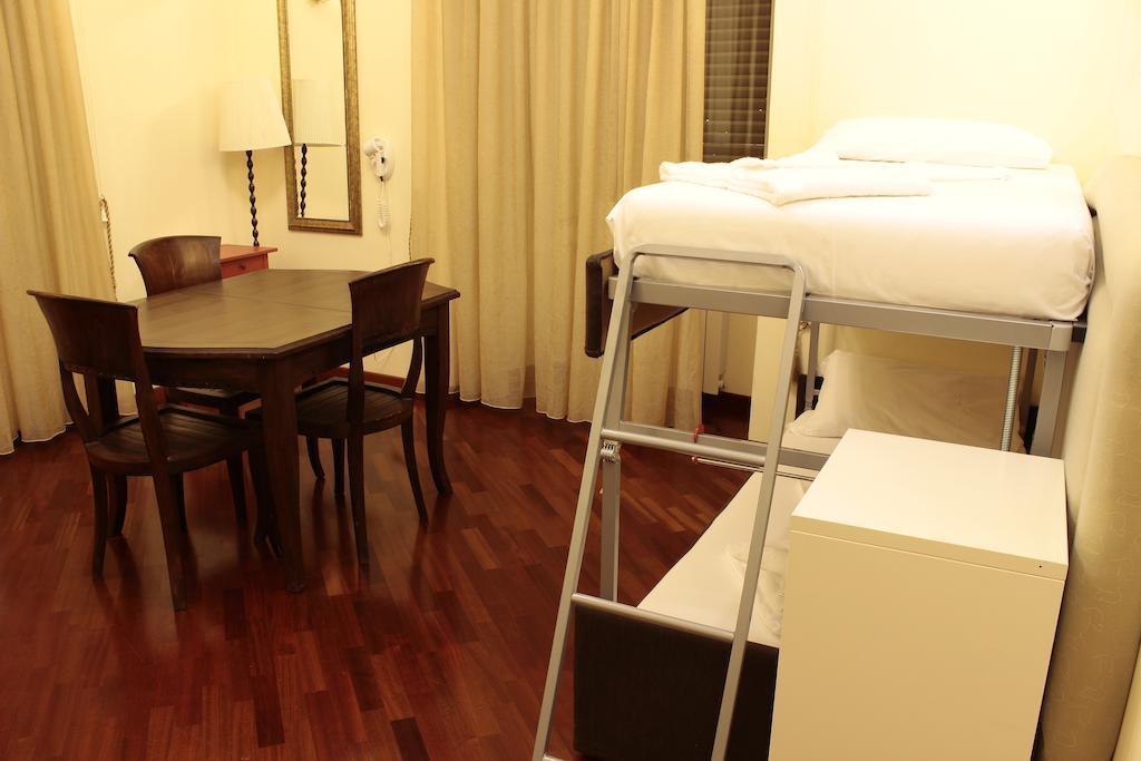 Hostal Nika *