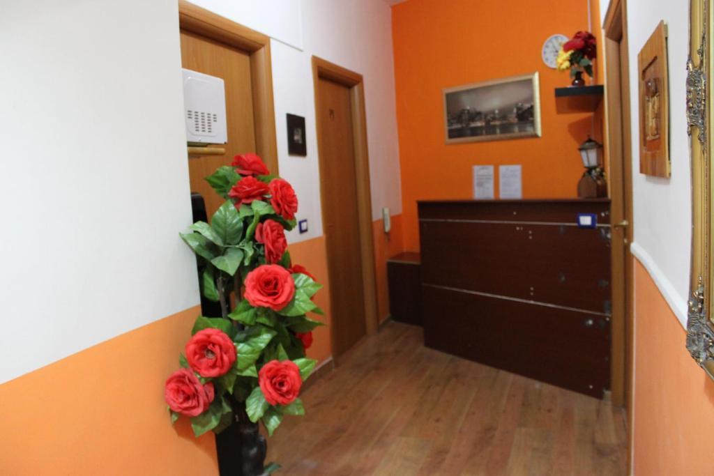 Bed and breakfast Adone House 2*