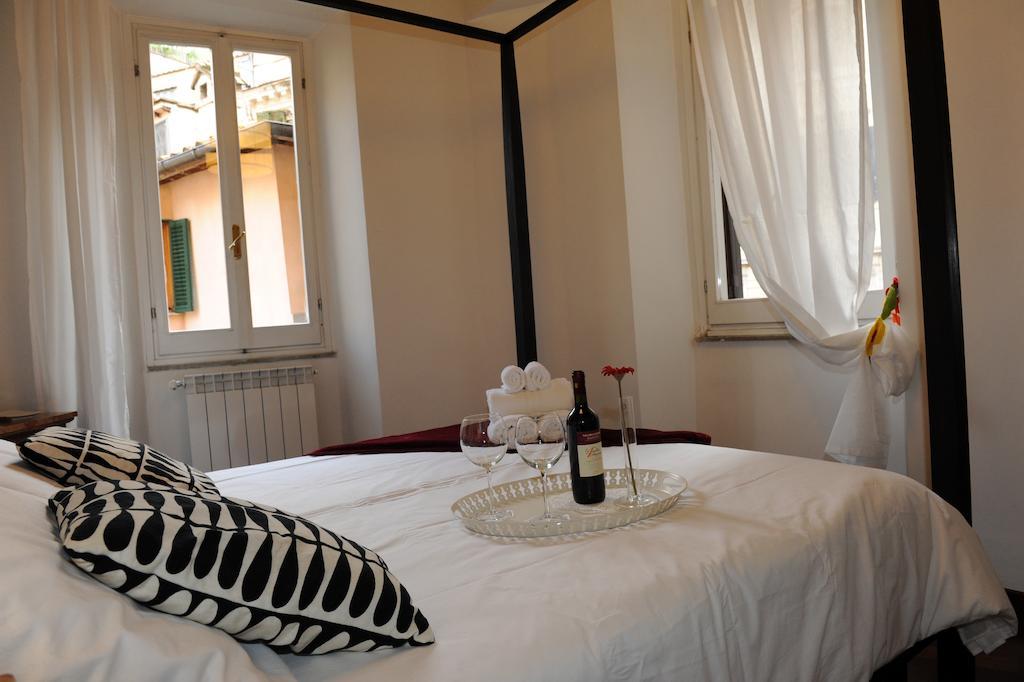 Apartment Lungara