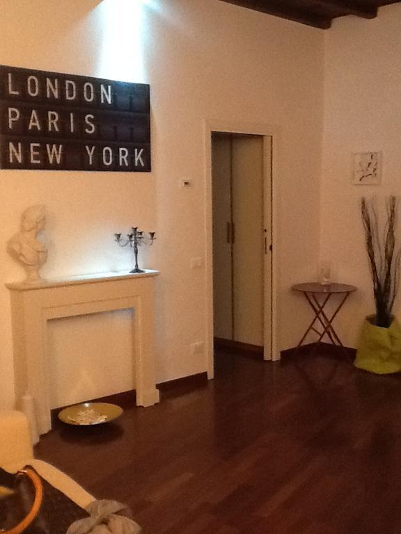 Apartment Lungara