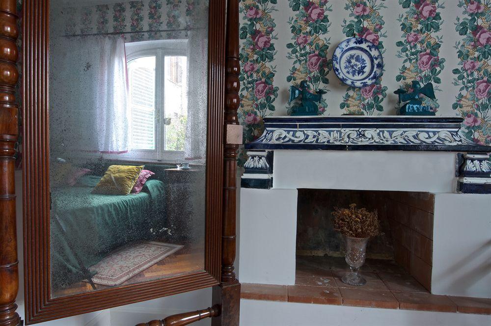 Bed & Breakfast Arco Dei Tolomei 2*