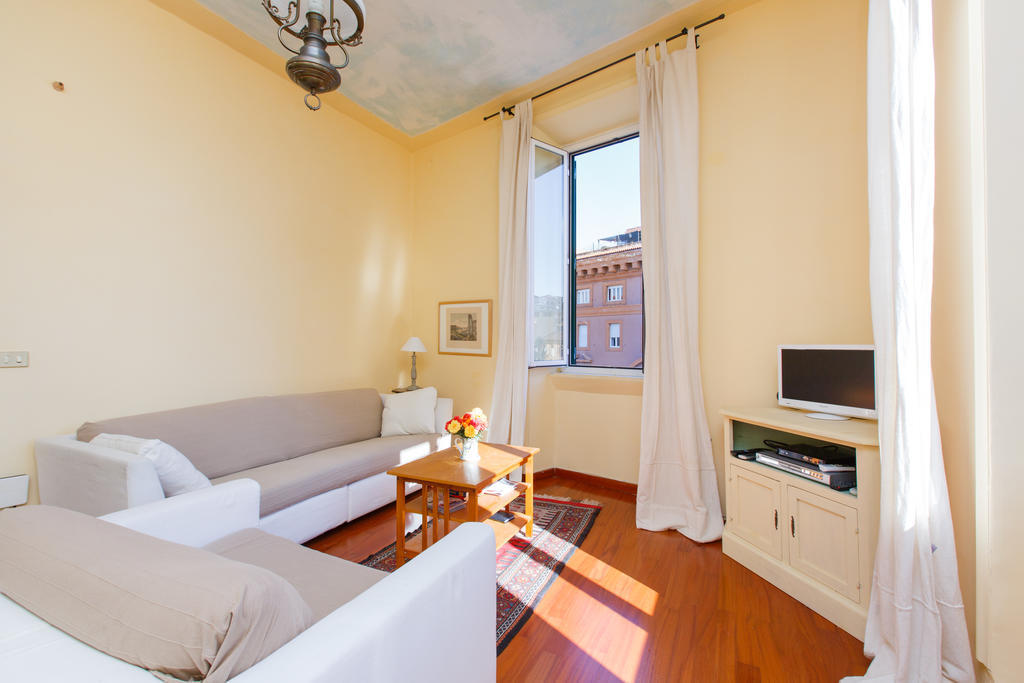 Apartment Laeta Domus In San Pietro Rom