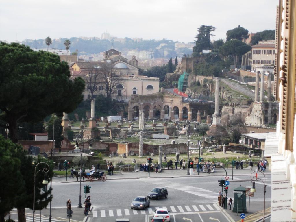 2 Passi Al Colosseo Acomodação com café da manhã  2*
