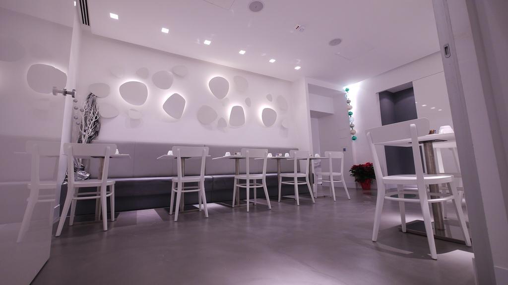 Hotell White 4*