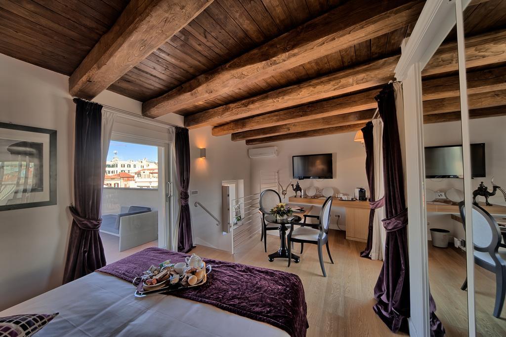 Trevi Palace Luxury