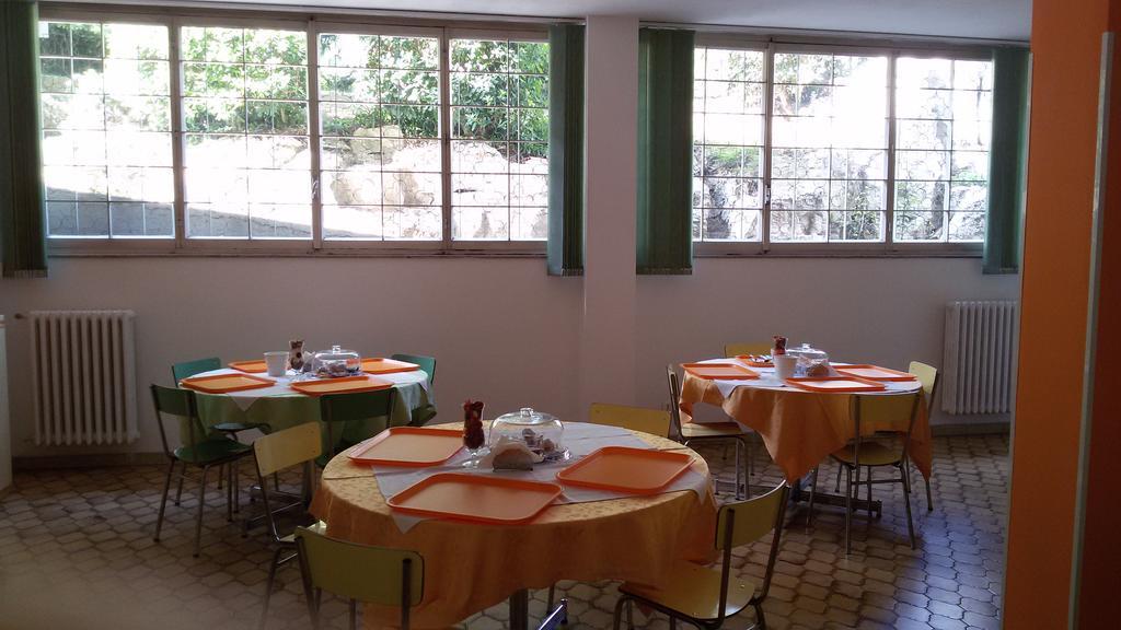 Frühstückspension Casa Per Ferie Cardinal G. Guarino Rom