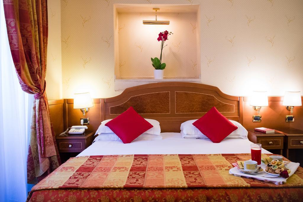 Hotell Amadeus 3*