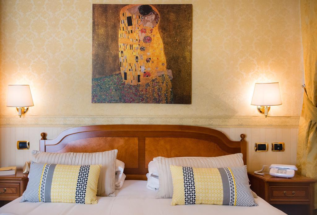Hotell Amadeus 3*