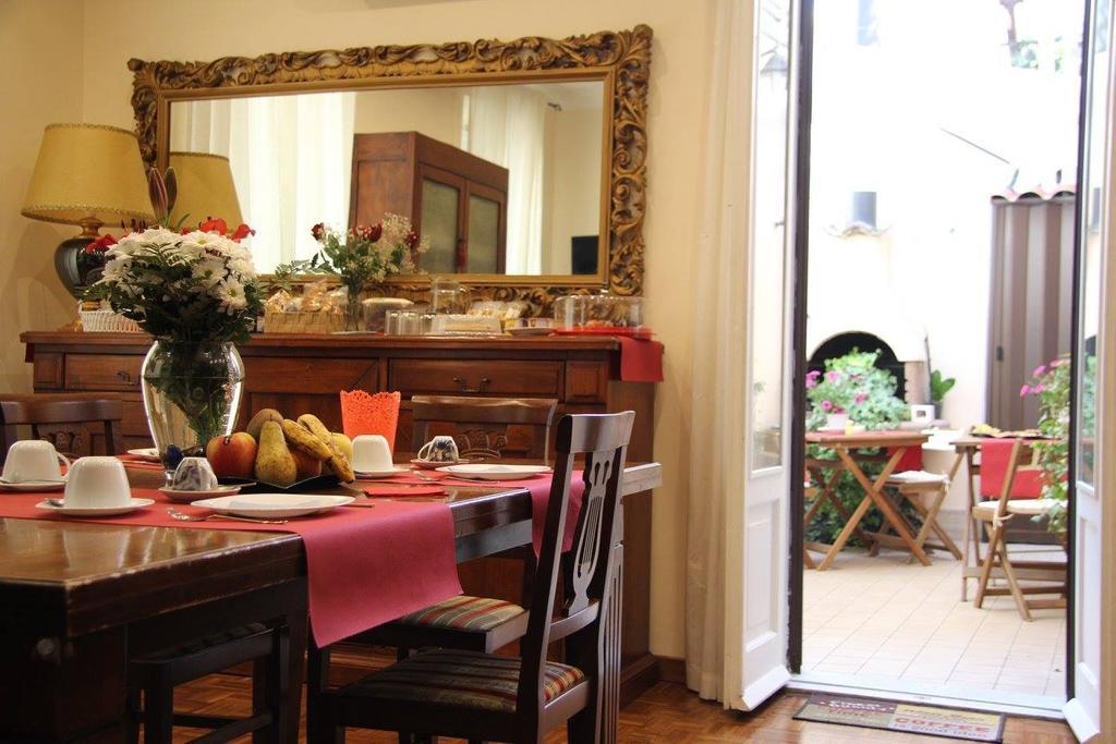 Acomodação com café da manhã  L'angelo Di Borgo
