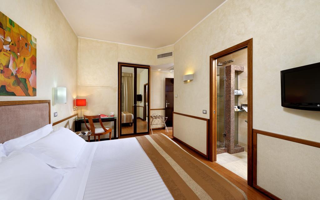 Hotel Western Piccadilly