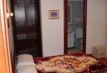 Asian Rest House Rom