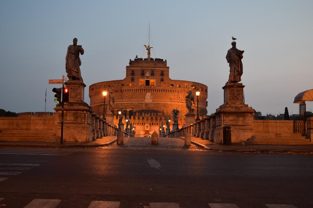 Vatican Relais