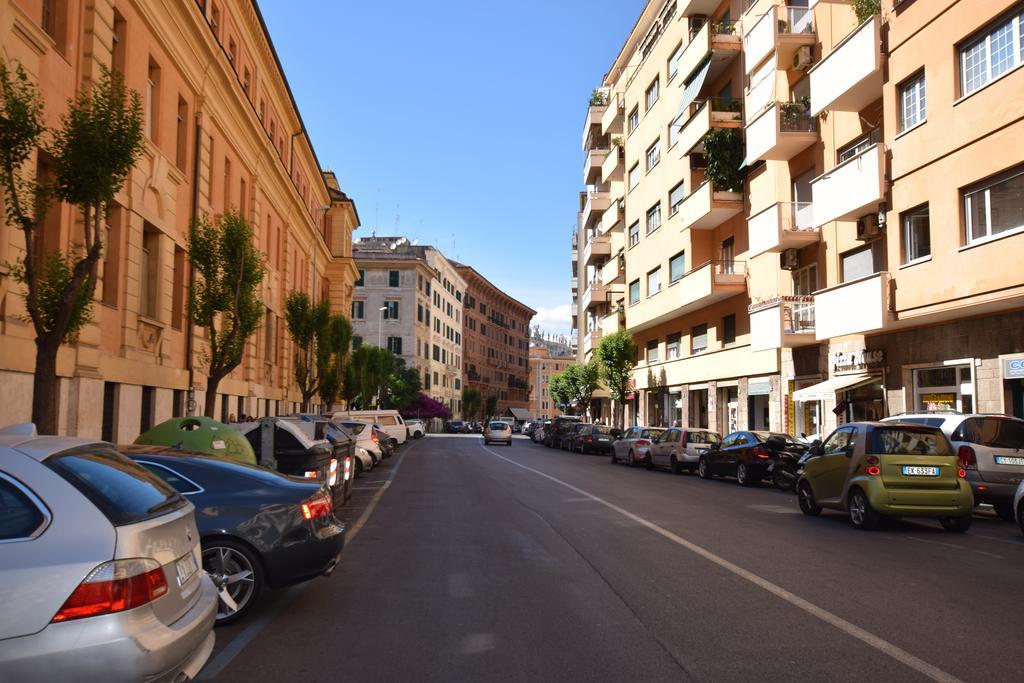 Apartment The Voice Of The Pope