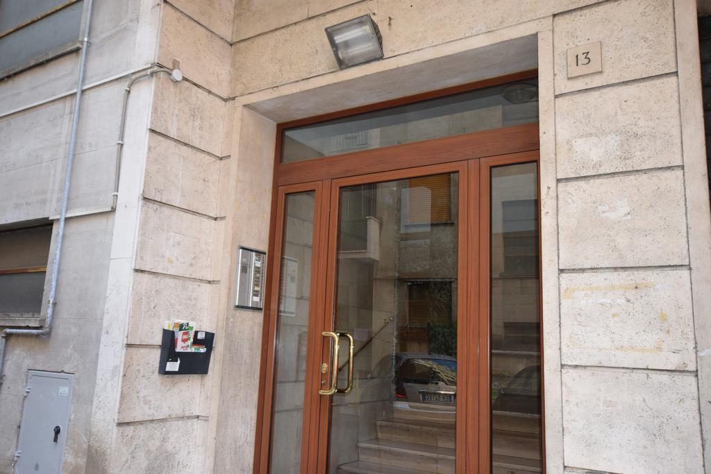 Apartment The Voice Of The Pope *
