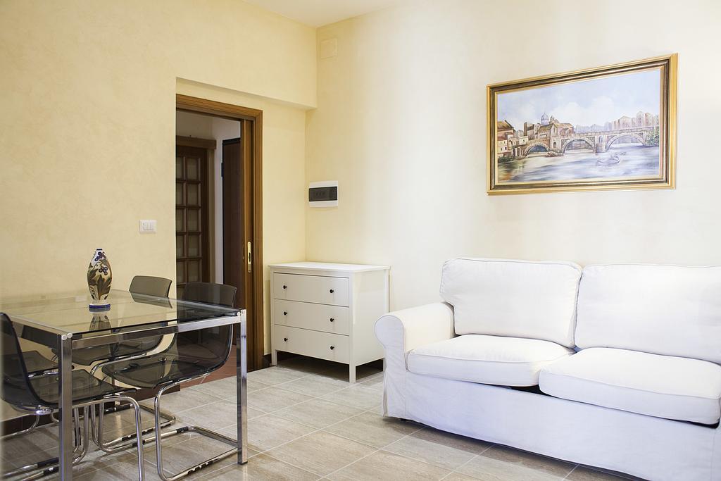 Maison San Pietro Rome