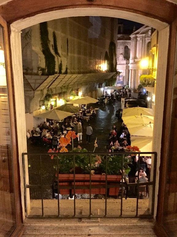 Navona