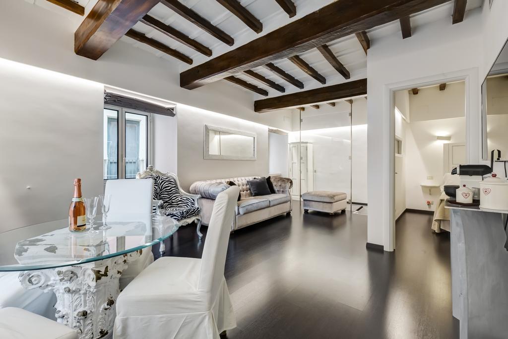 Colonna Luxury - Pantheon