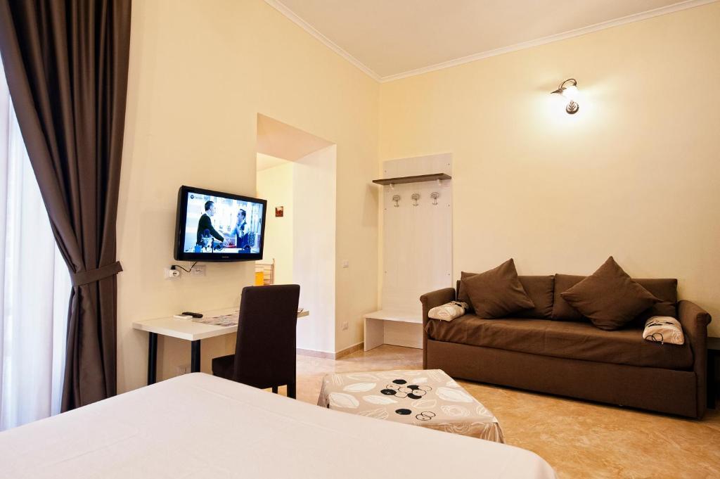 Domus Holiday Apartment *