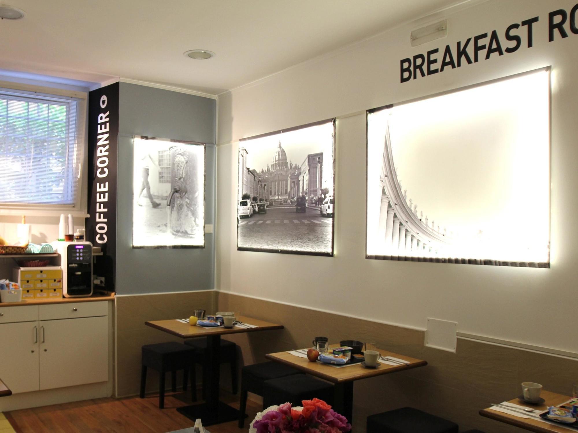 Acomodação com café da manhã  San Peter Roma