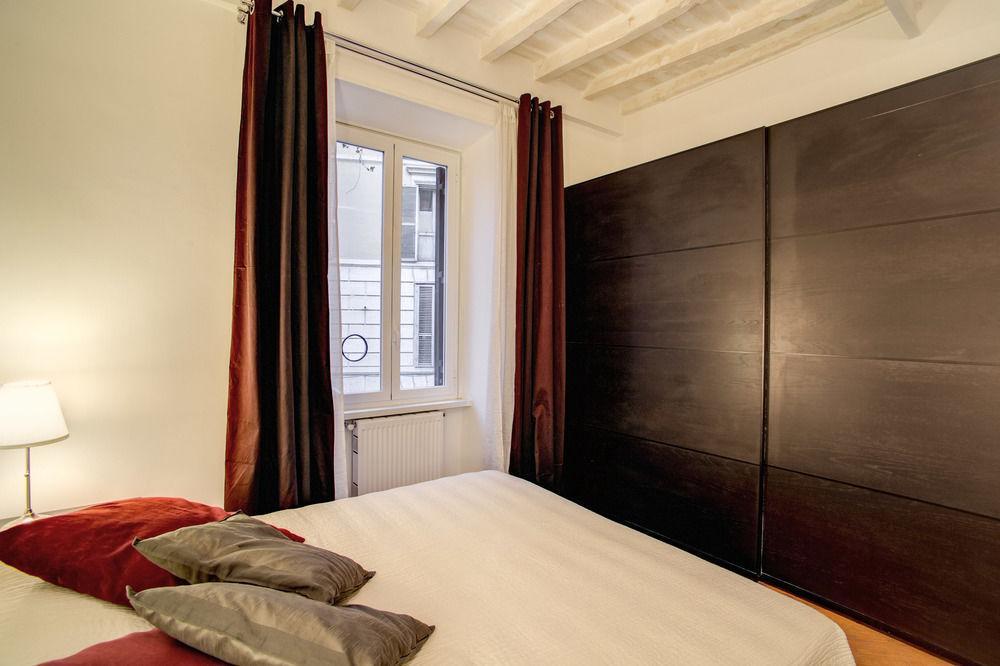 In Corso Roma