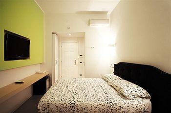 69 Manin Street Rome
