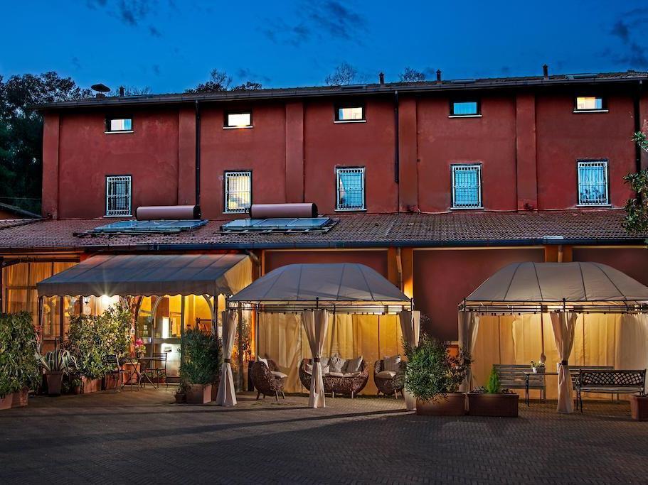 Hotell Casale Dei Massimi 2*