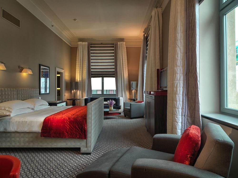 Hotel De