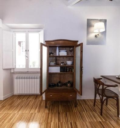 Urbana 33 3*