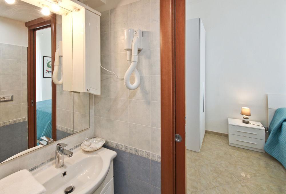 San Pietro's - Guest house 2*
