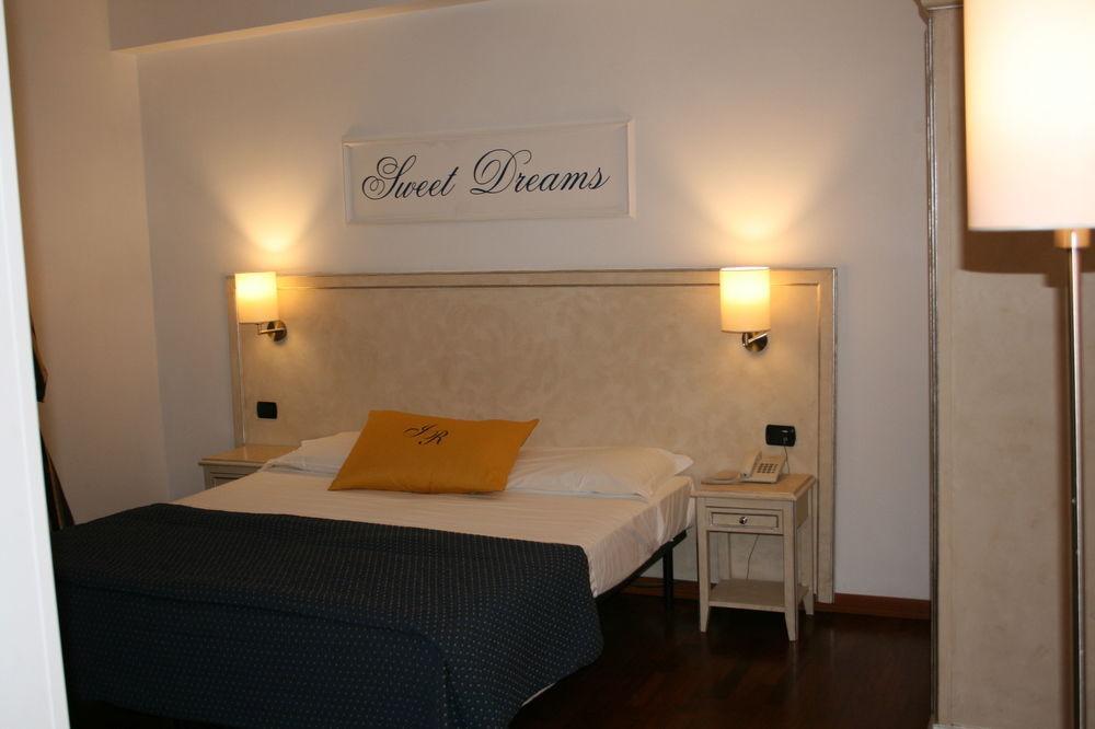 Rooms&suites 2* Rom