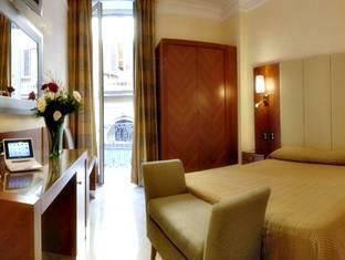 Opera Affittacamere 3*