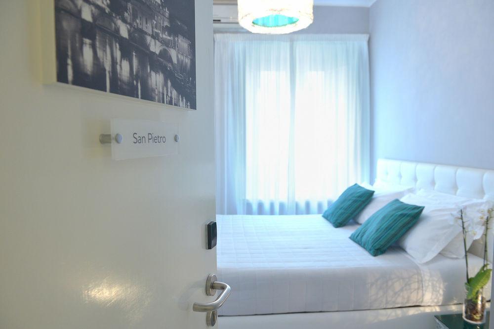 B-cool (adults Only) Bed and breakfast