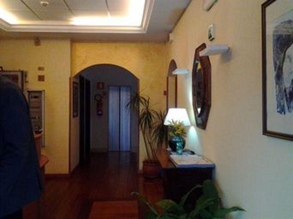 Industrial Hotel Roma
