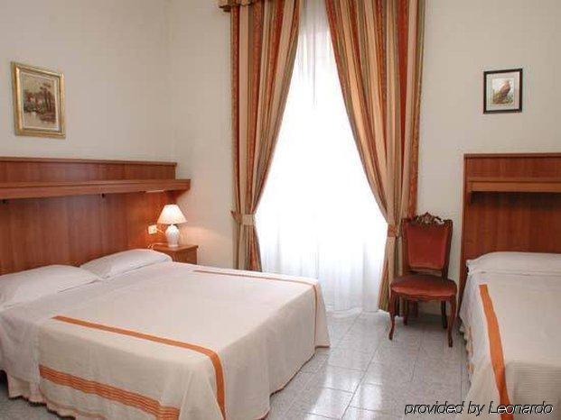 Altavilla Hotell 2*