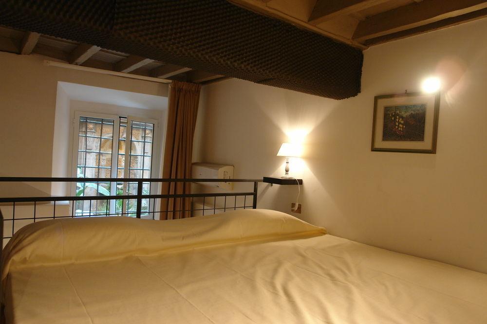 Mellini 39 * Rome