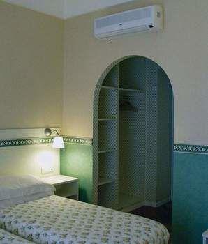 Migdal Palace Apartamento