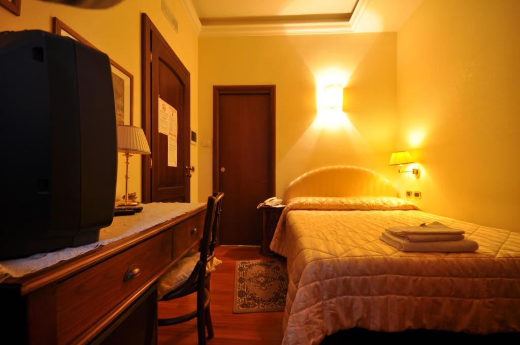 Affittacamere Casale De Santis 2*