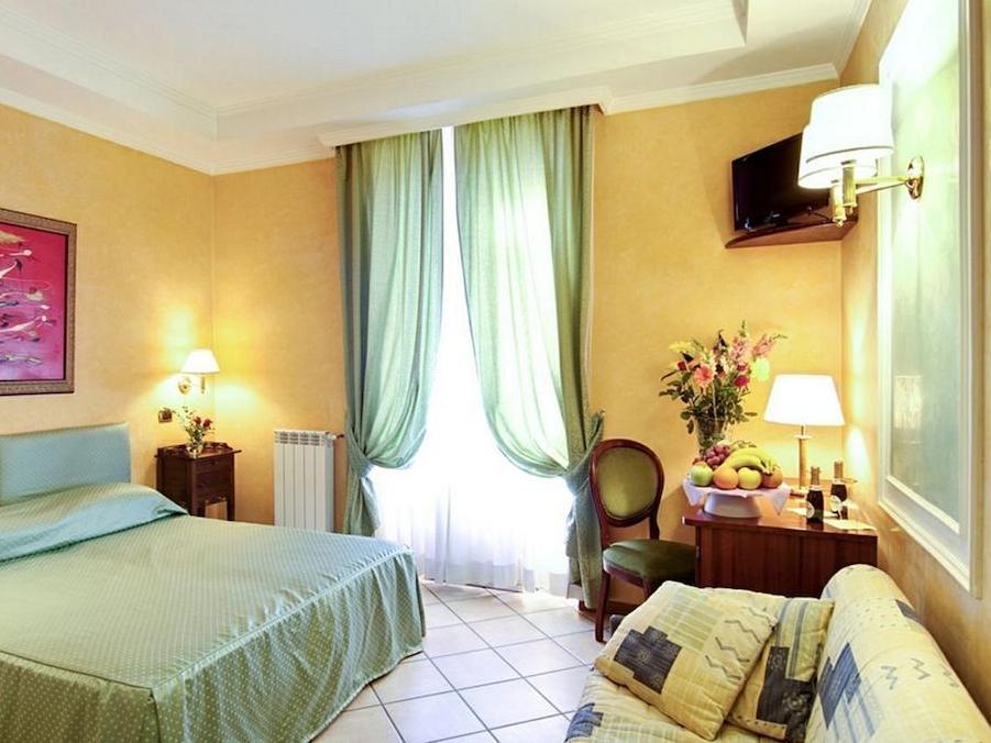 Montreal Hotell 3*